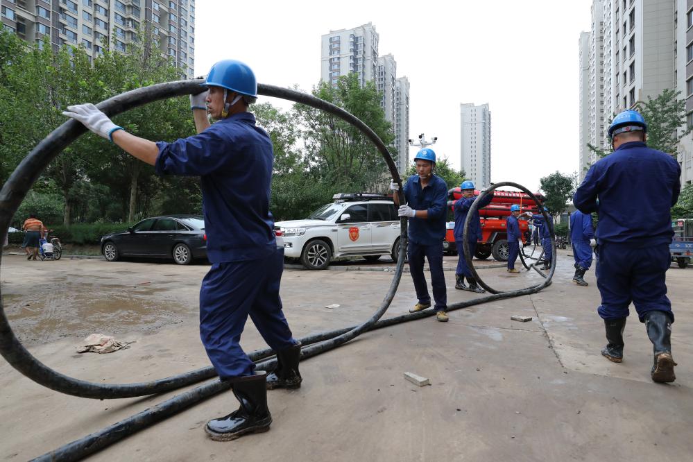 電來了，光就來了——河北涿州加快電力設施搶修見聞