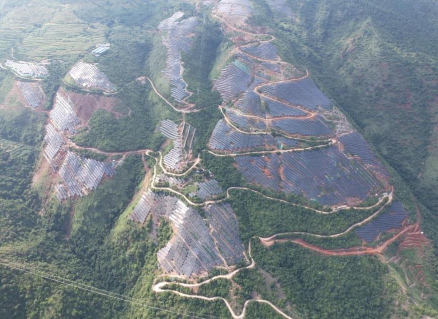 國家電投橫山50兆瓦光伏發(fā)電項目(二期)工程并網(wǎng)發(fā)電