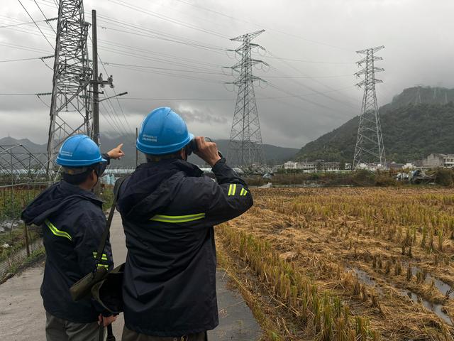 國網平陽供電供電全力迎戰(zhàn)臺風 保障電網安全